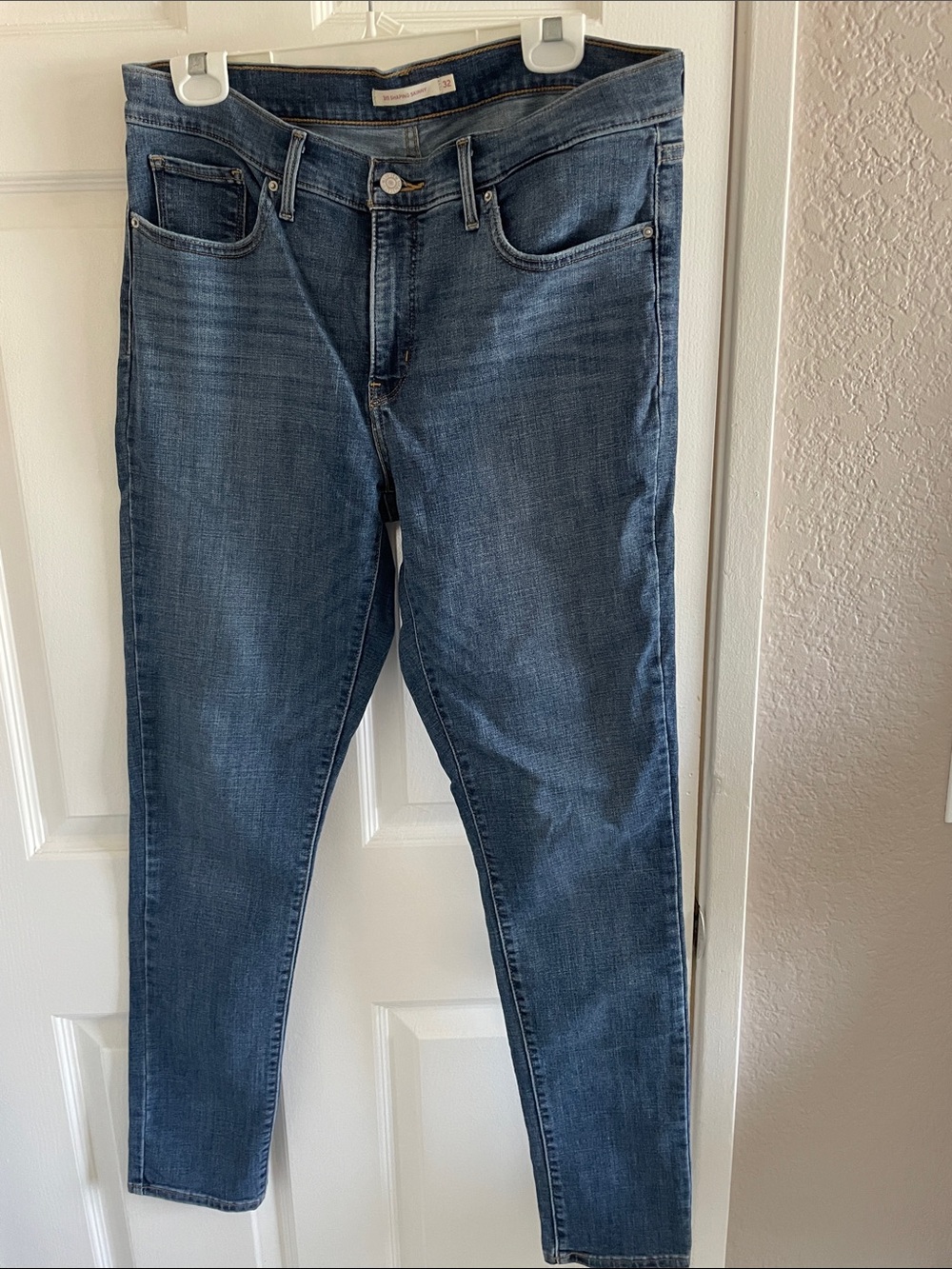 Levi’s 311 Shaping Skinny Jeans - Blue 32